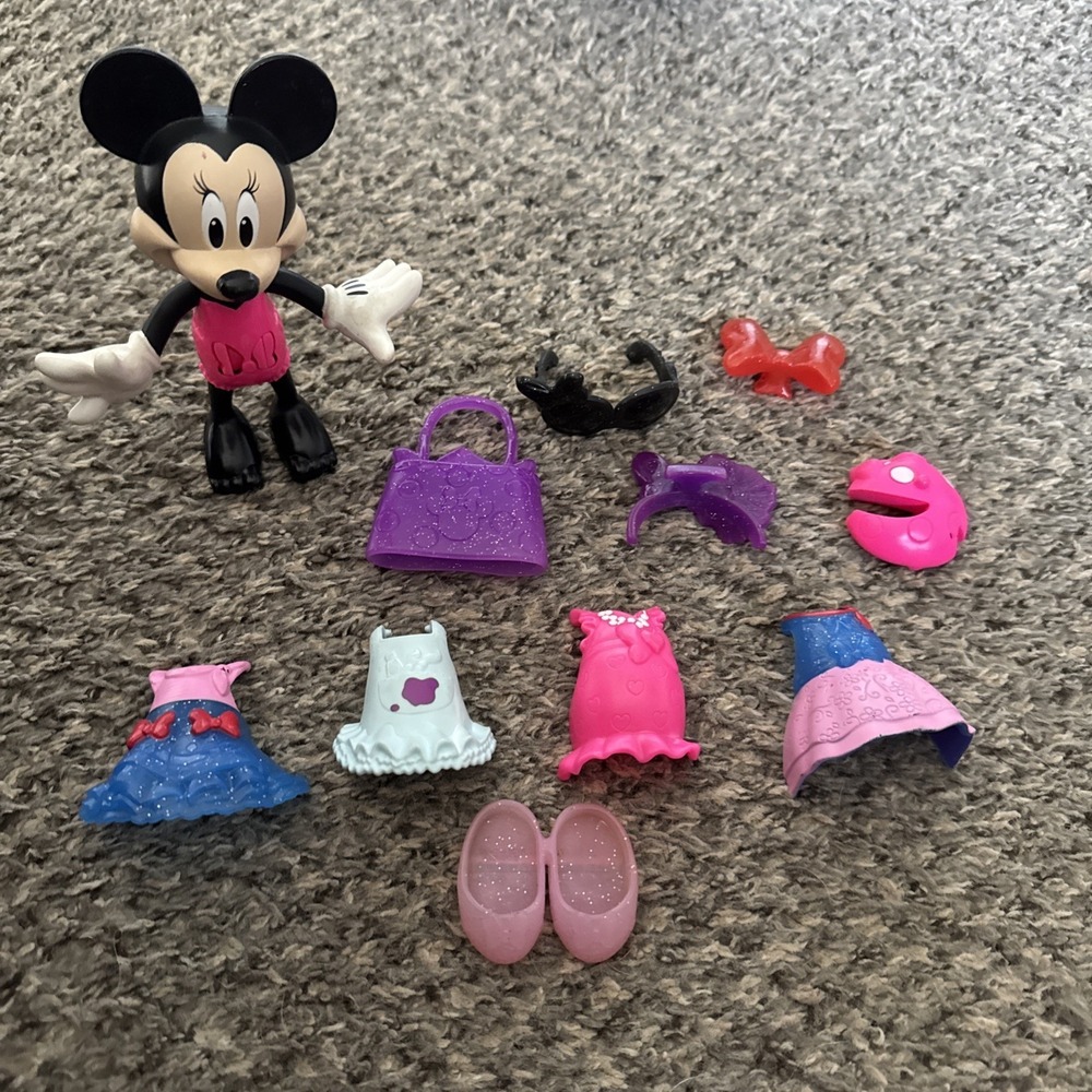 Minnie Mouse Dress Up Doll Disney Junior Snap N Pose Style Paris Chic